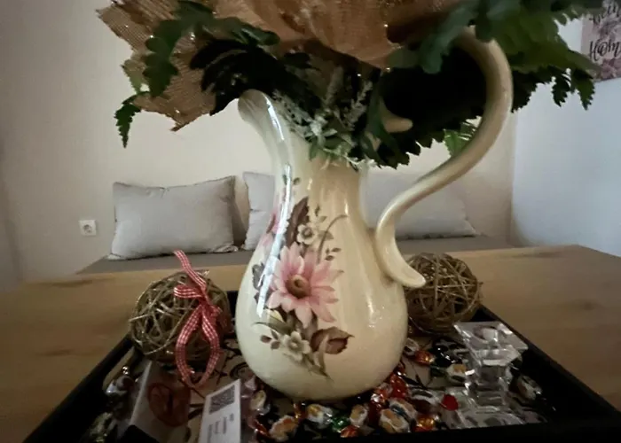 «Έλα…Δάρα» Home