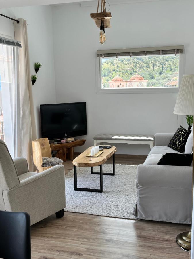 Vakantiehuis «έλα…δάρα»