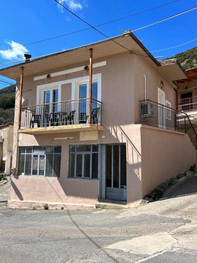 «έλα…δάρα» Holiday home Daras